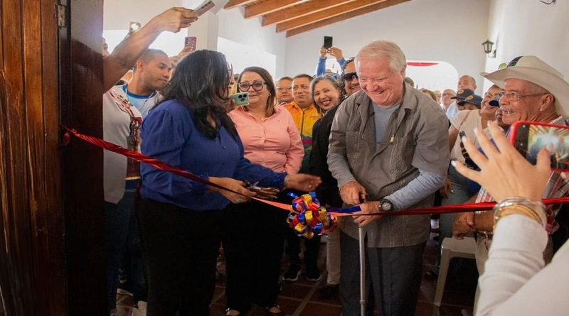 Gobierno bolivariano promueve la educación en Caracas